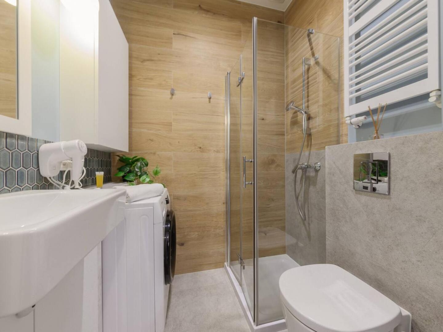 Canary Corner Studio City Centre Varşovia Exterior foto